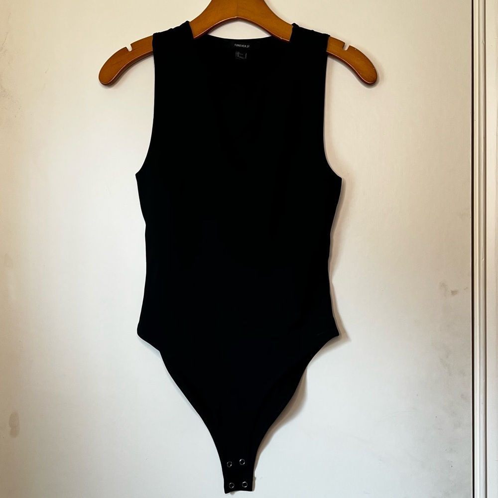 Forever 21 Classic Black Top